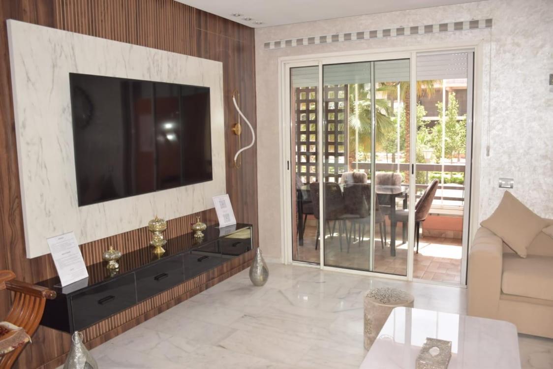 Magnifique Appartement A Riad Garden Marrakesh Bagian luar foto